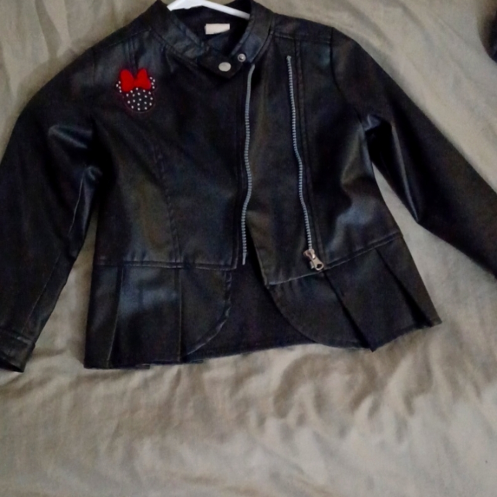 Minnie Mouse girl black jacket 😍